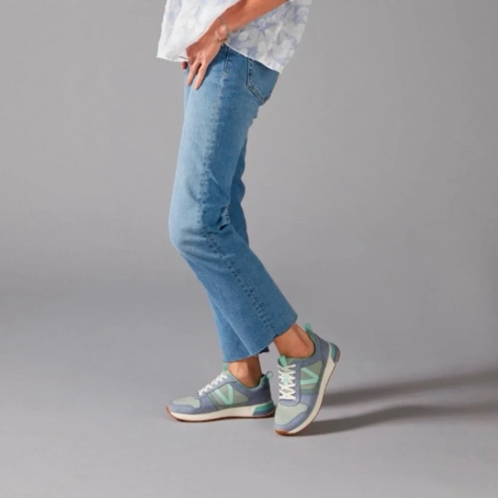 NEW Vionic Rechelle Women's Lace-up Casual Sneaker Shoes Misty Pink Blue & Green - Picture 8 of 8